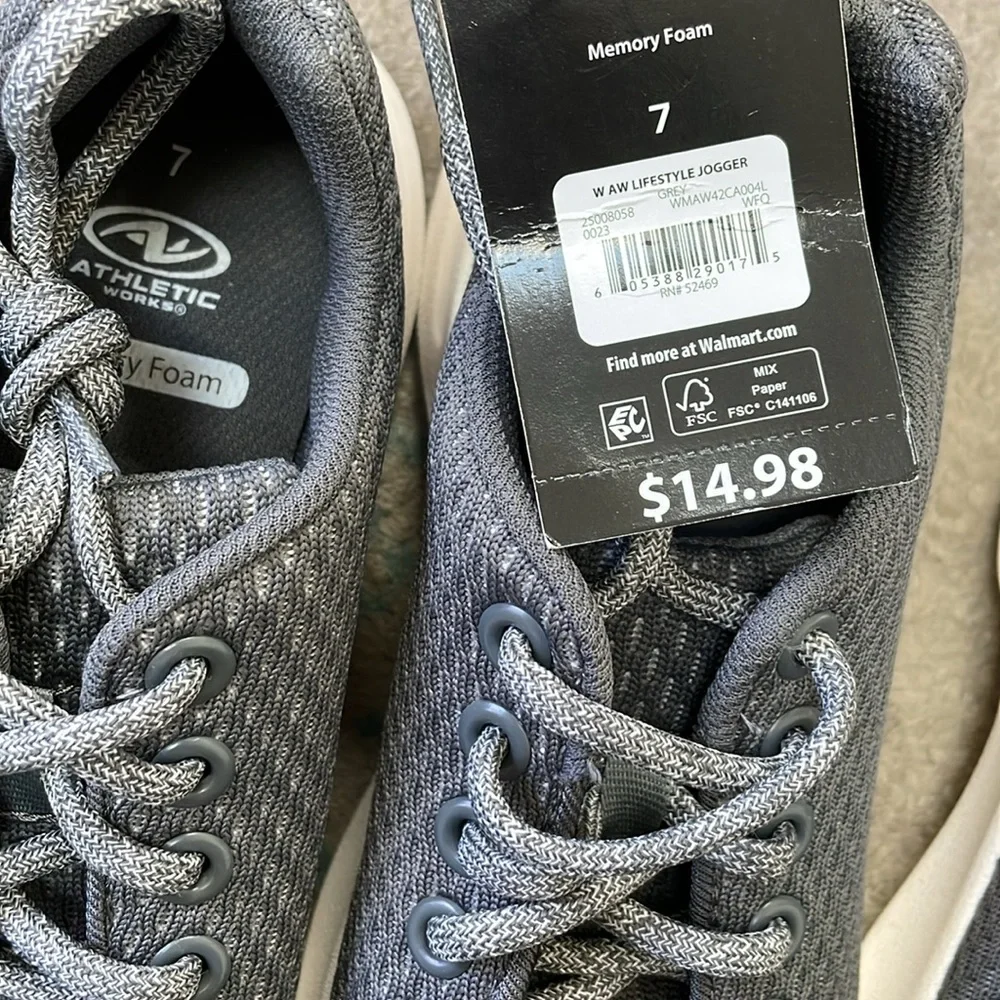 NWT  Womens Lifestyle Jogger Sneakers from Athletic Works - Picture 5 of 7
